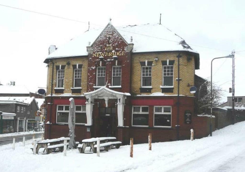 The Newbridge Hotel Exterior photo